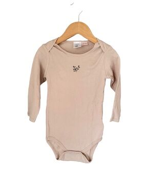 Zara Beige Long-Sleeve Baby Bodysuit 18/24 months